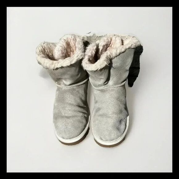 UGG PLATINUM GOLD SPARKLE FUR BOW SUEDE SHEEPWOOL BOOTS SIZE US 7/ EUR 38 - Picture 2 of 9